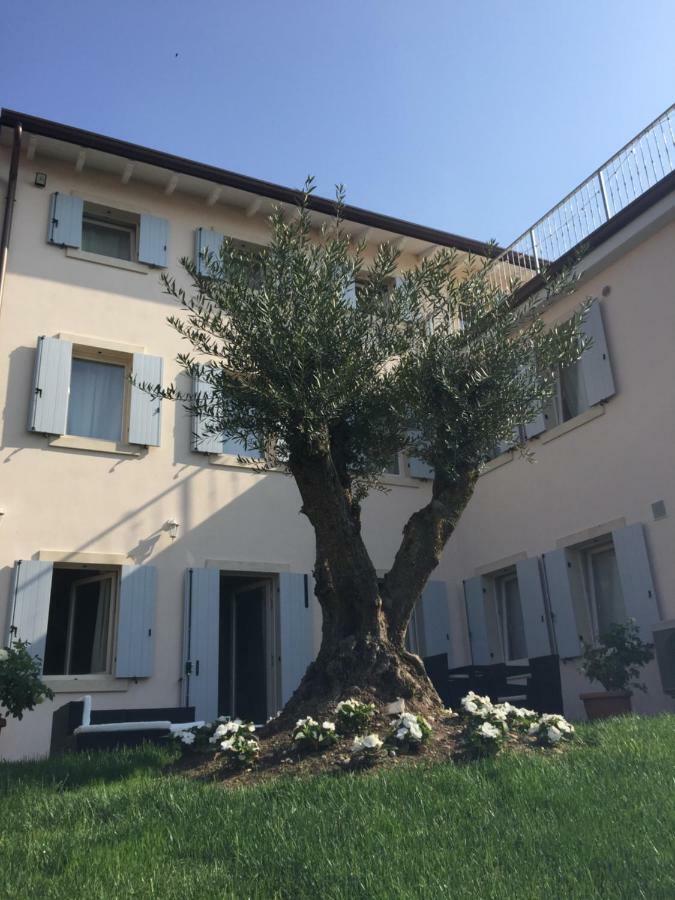 Sweet Corner Hotel Castelnuovo del Garda Ngoại thất bức ảnh